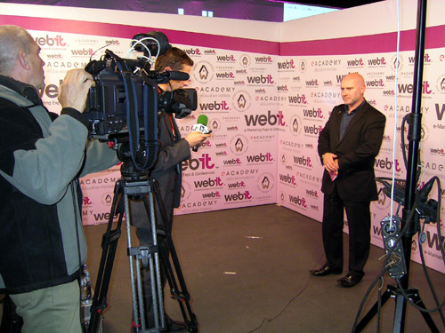 Телевизионен ъгъл на Webit телевизионен ъгъл webit