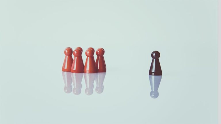 Модел за лидерски континуум на Таненбаум и Шмид