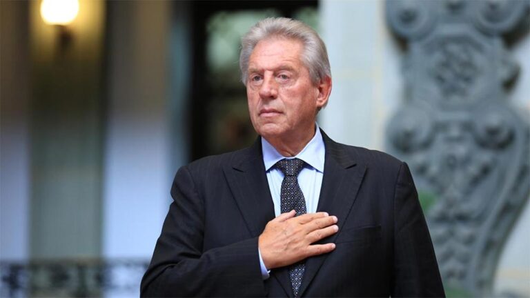 Петте нива на лидерството на Максуел