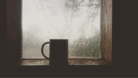 На делови разговор или среща не сядай с лице към прозореца